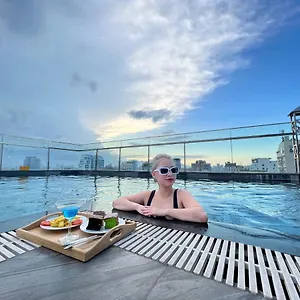 4* Hotel Golden Line