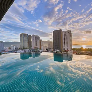 Hotel Del Luna, Da Nang